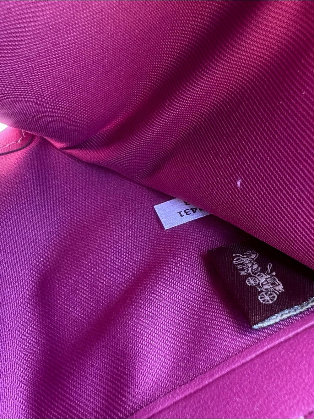 COACH Micro Trifold Wallet Pebble Leather Light Raspberry with Gold Hardware - Picture 8 of 8